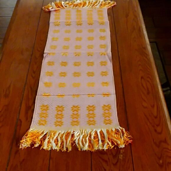 Lithuanian woven gold And White table runner New Without Tag - Picture 2 of 6